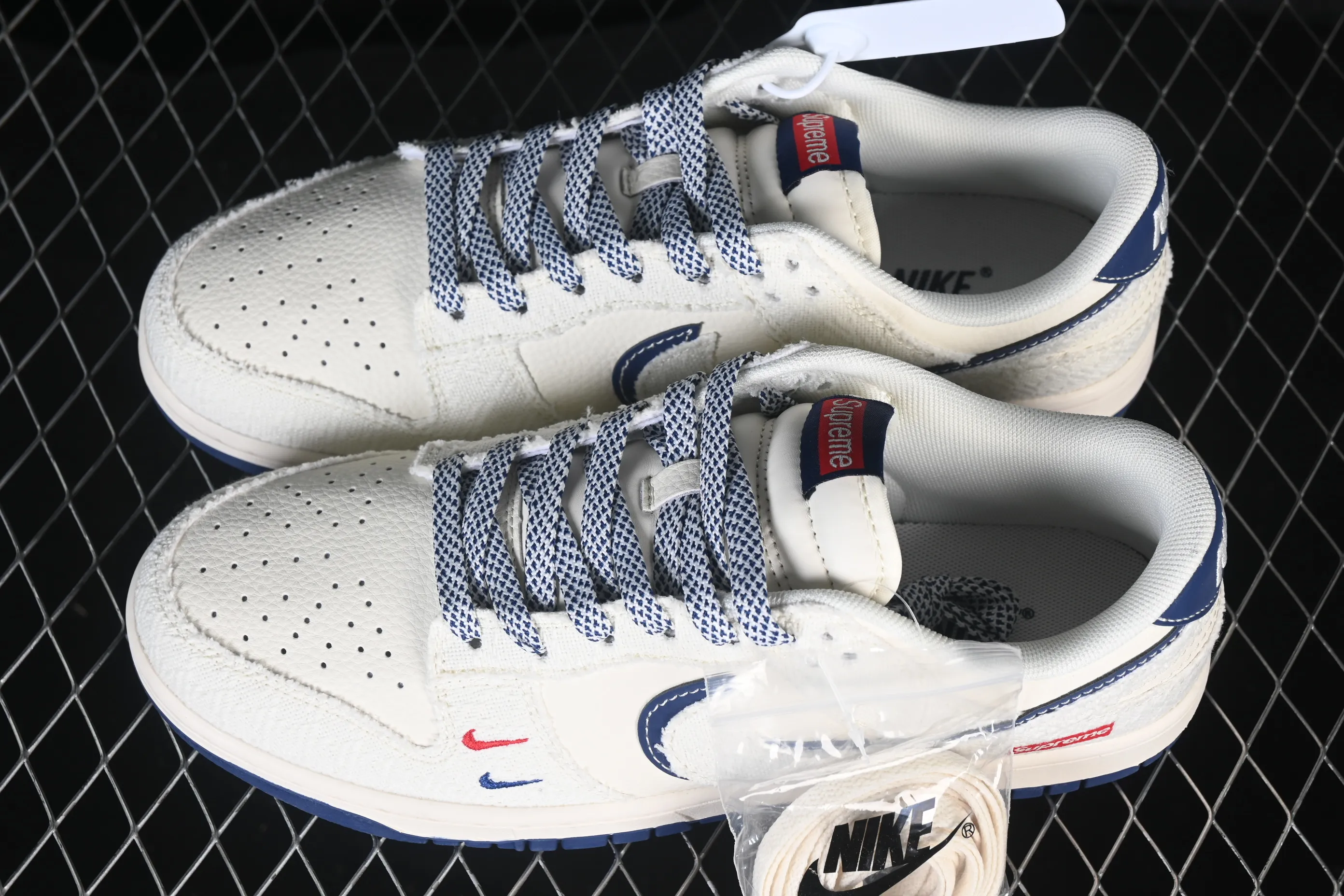 All categories Nk SB Dunk Series Nk SB Dunk Low High-end customized low-top sneakers Nike SB Dunk Low Black and white checkerboard high-end customized low-top casual sneakers DN3168-034